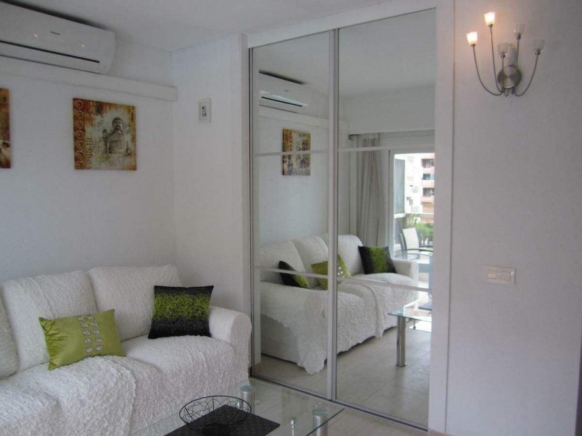 Hotel Apartamento Pyr Fuengirola Private Sunny Pool Side Екстер'єр фото